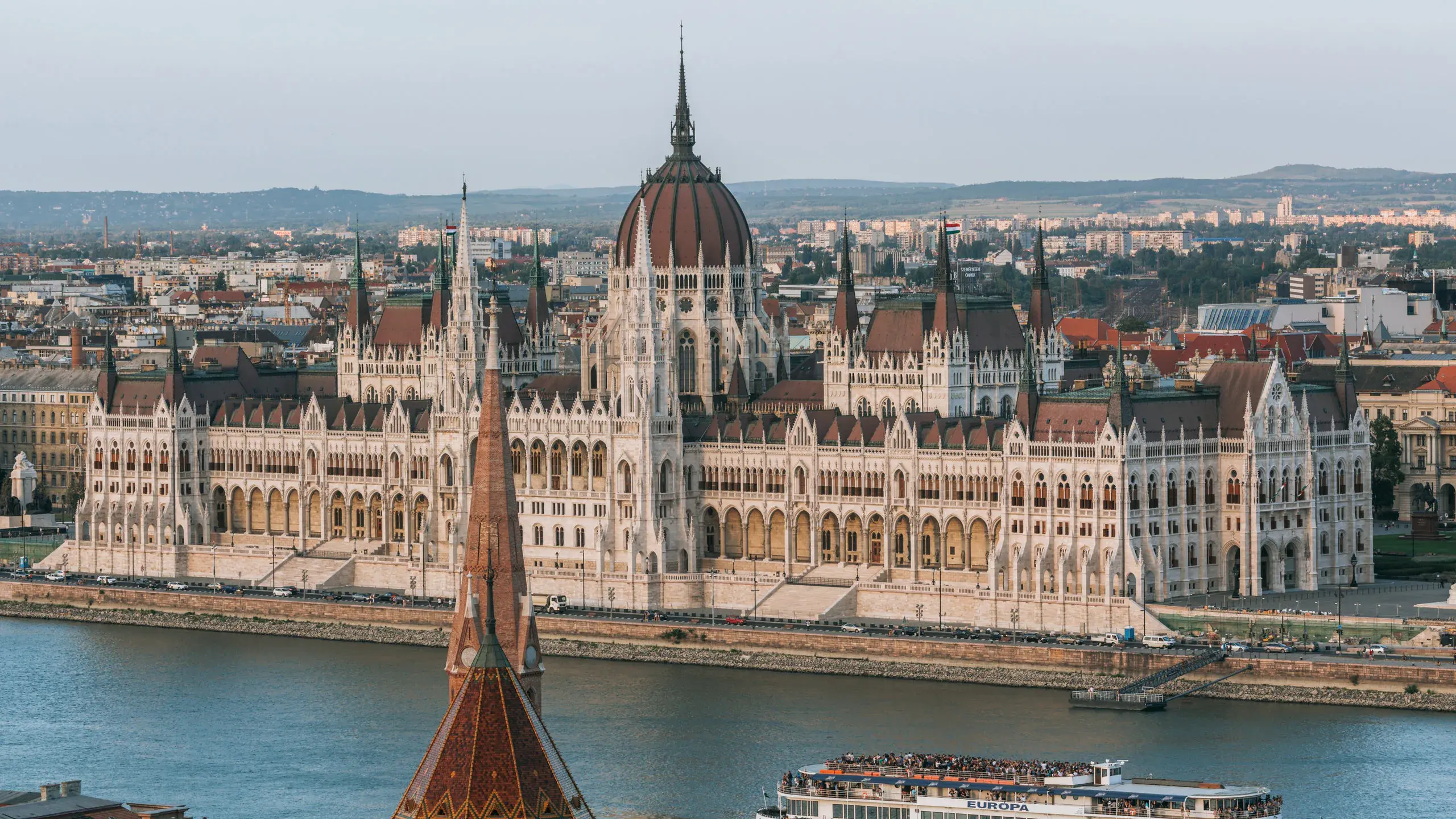 547842-parliament-building-orszaghazjpg.webp