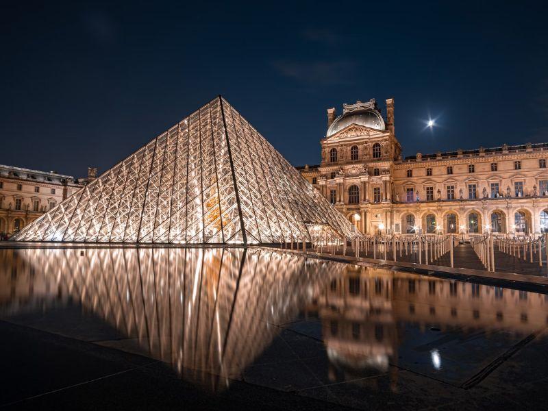 bao-tang-louvre-010-1697850816.jpg