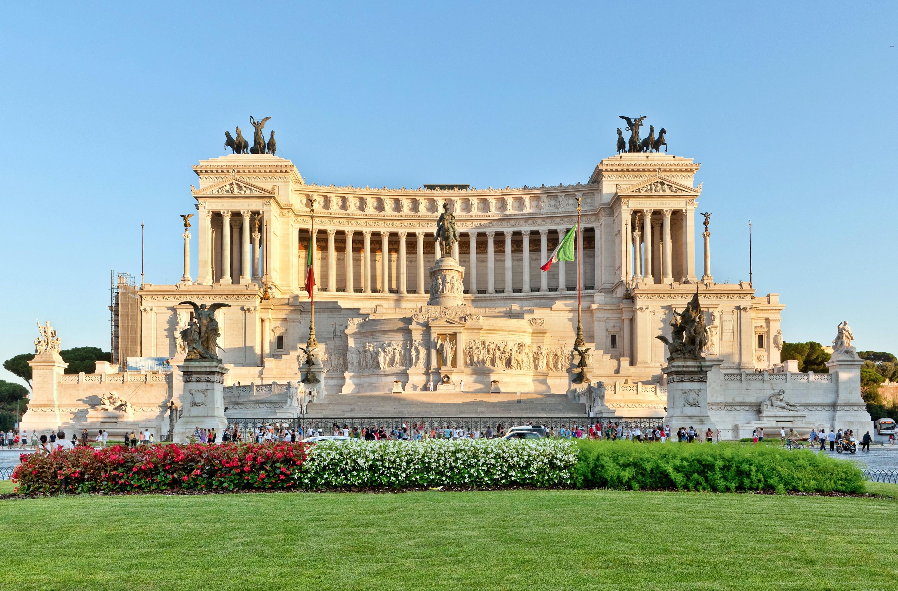 piazza-venezia-il-vittoriano-cropped.jpg